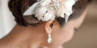 Coiffure Mariée : Une fleur dans les cheveux