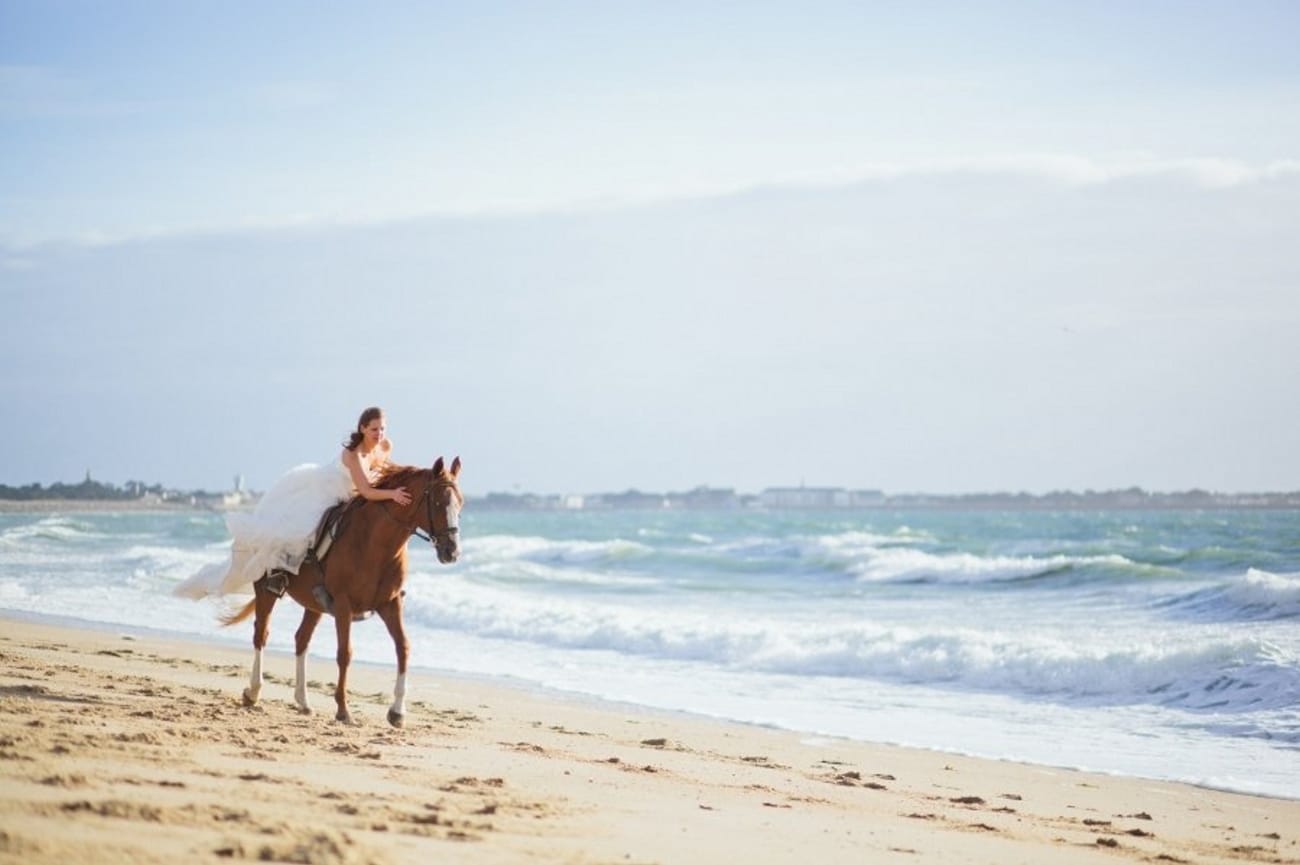 Trash The Dress à cheval {Marie & Emilien}