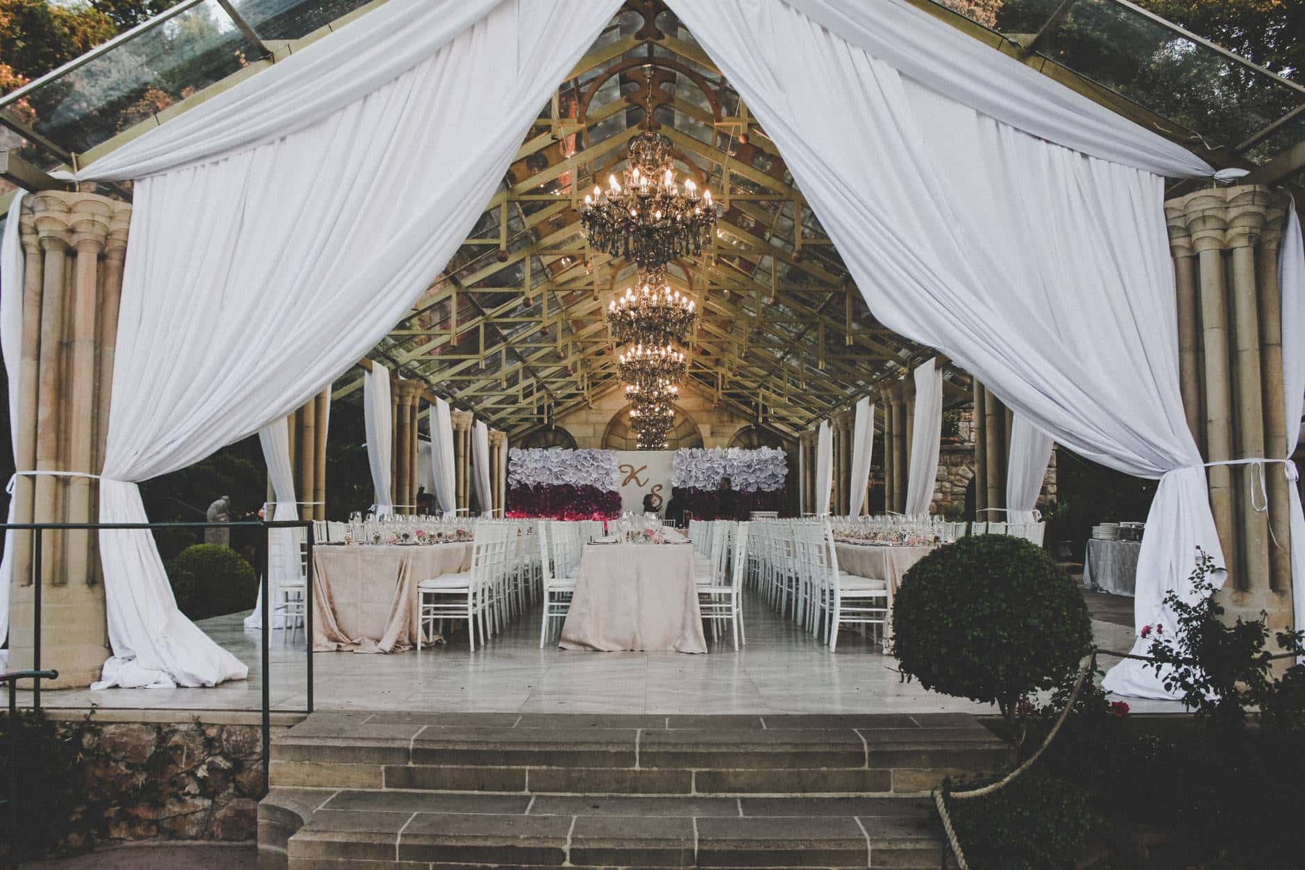 white canopy tent