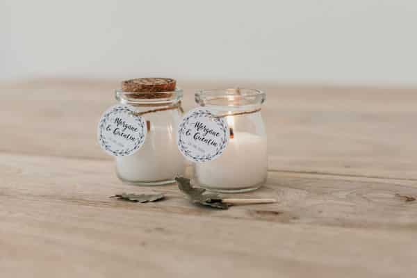 12 Bougies dans un pot en verre, avec étiquette MERCI, ficelle et couvercle  en liège, Idée cadeau invités mariage, bapteme, anniversaire - Accessoire  mariage - Remerciements