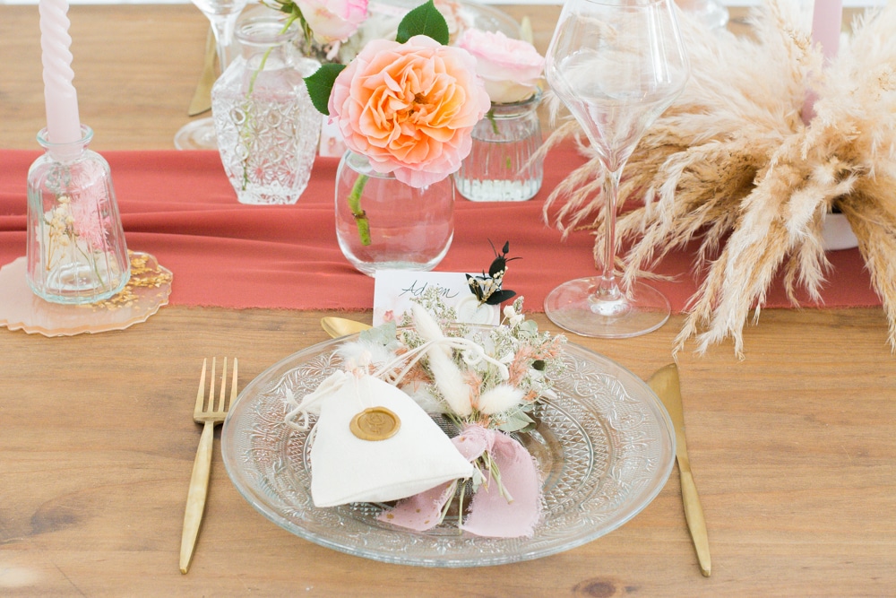assiette décoration table bohème