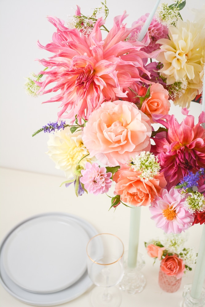 DIY mariage couronne de fleurs suspendue blog mariage la mariée en colère