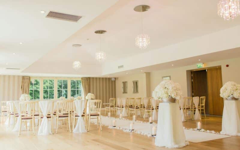 Palettes de couleurs tendances pour un mariage en 2026 