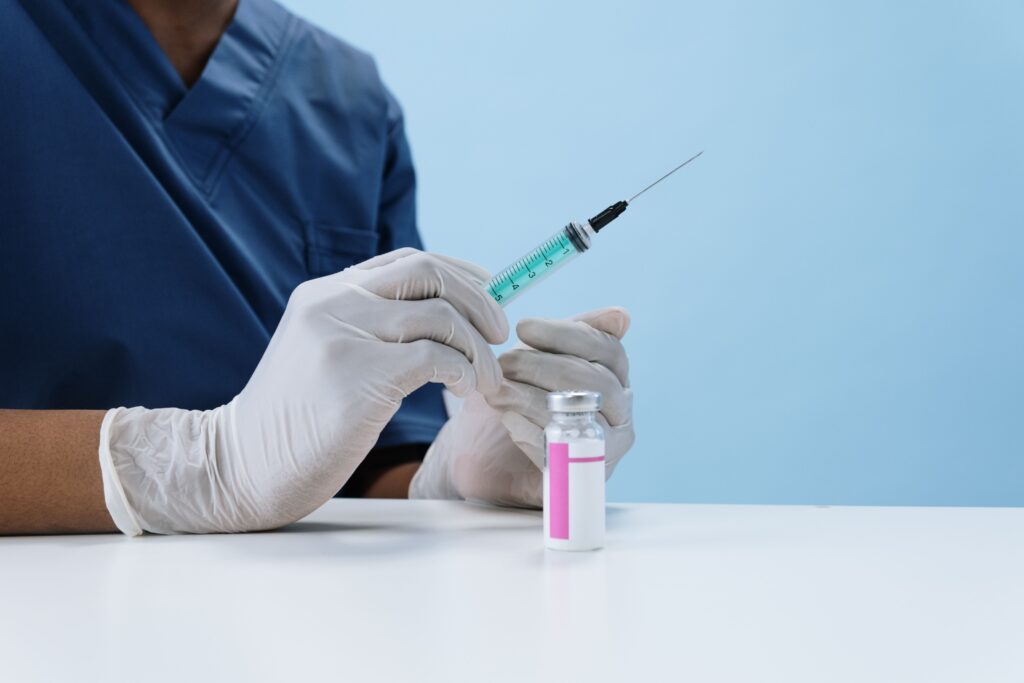 piqure dans protocole de congélation des ovocytes d'une femme